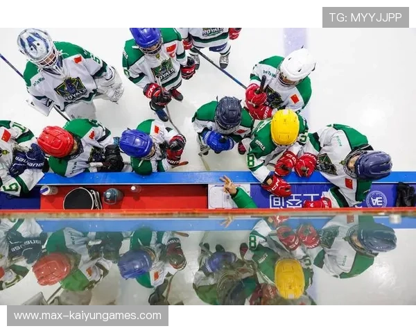 冰球队伍优化攻防转换速度,整队推进更流畅